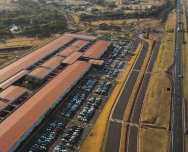 Santa Maria Outlet fecha 1º ano acima das metas