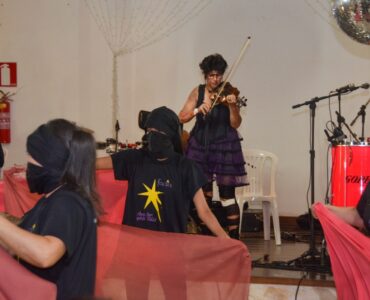 Arte e empreendedorismo mudam a vida de mulheres no Brasil