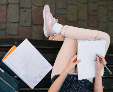 MEC convoca candidatos na lista de espera do FIES e define prazos de validação