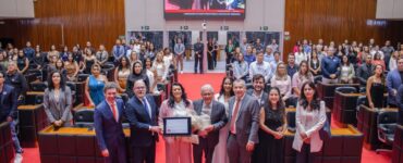 Assembleia Legislativa de MG homenageia Cartão de TODOS