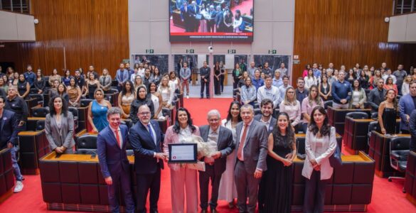 Assembleia Legislativa de MG homenageia Cartão de TODOS