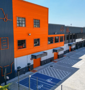 Entrega em 24 horas acelera demanda por galpões urbanos