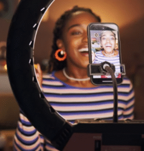 Influenciadores médios dominam campanhas, aponta estudo