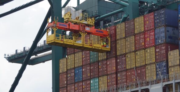 Número de empresas importadoras cresce no Brasil