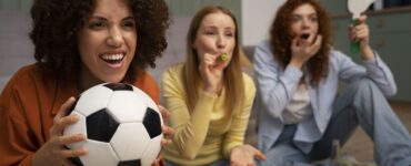 Vó Alzira aposta em kit festa para jogos da Copa