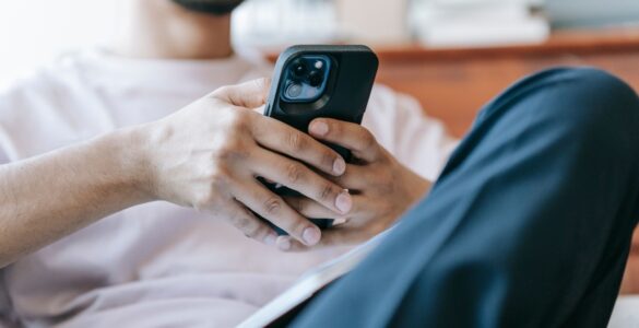 Redes sociais transformam luto em espaço de memória