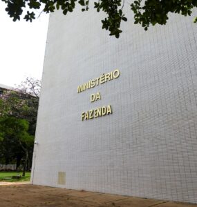 Contador de Goiânia explica como abrir empresas em 24h
