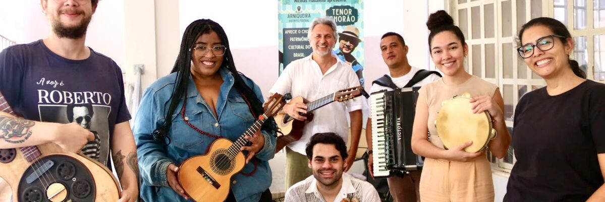 Tenor Chorão leva choro brasileiro gratuito a Arniqueira