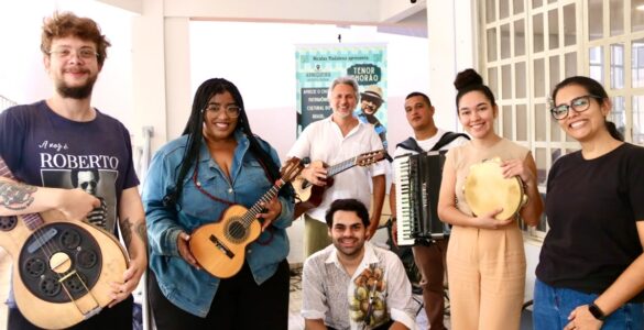 Tenor Chorão leva choro brasileiro gratuito a Arniqueira