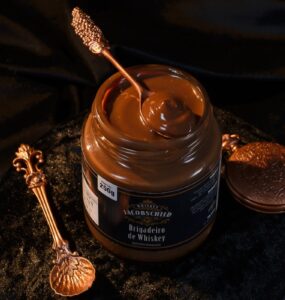 Brigadeiro de whisky ganha espaço no mercado gourmet