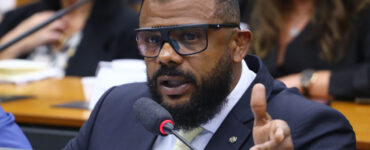 De faixa-preta a deputado: a vida de Da Cunha em videogame