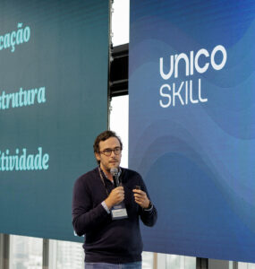 Unico Skill reúne AWS e iFood para debater IA e educação