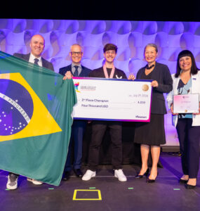 Brasil é vice no Adobe World Championship 2026, da Pearson