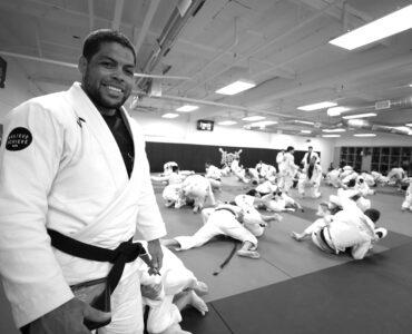 Atos Jiu-Jitsu implementa programa global de proteção