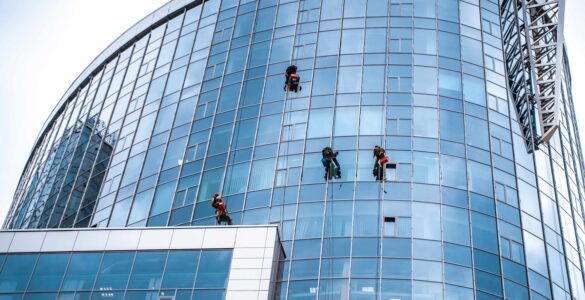 Vidro ultrafino de 1 mm avança na construção civil