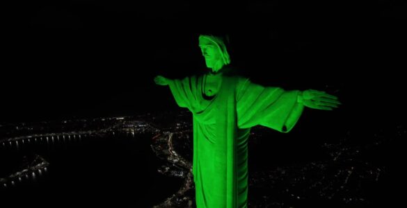 Bio Extratus celebra 35 anos com projeção no Cristo Redentor