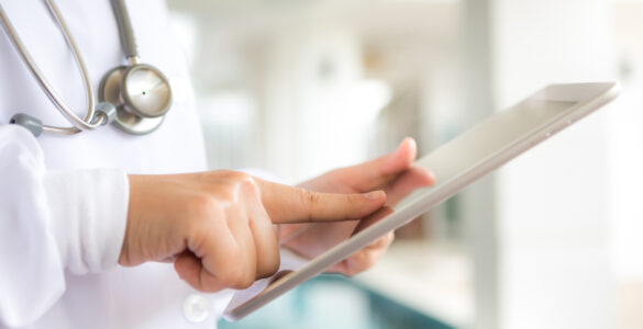 IA acelera o marketing médico e expõe quem só executa