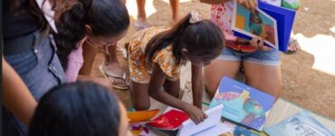 Férias transformam leitura em brincadeira e conexão