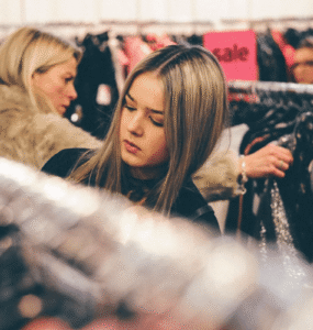 Busca por peças atemporais orienta consumo de moda no Brasil