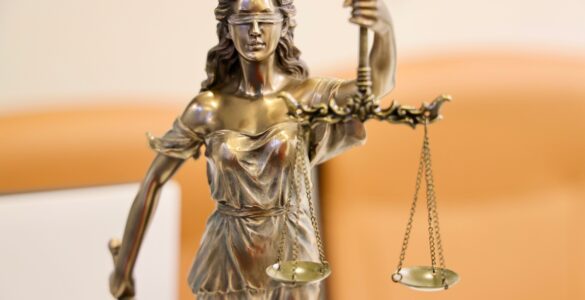 Justiça impõe limite à Receita e valida contas fiscais