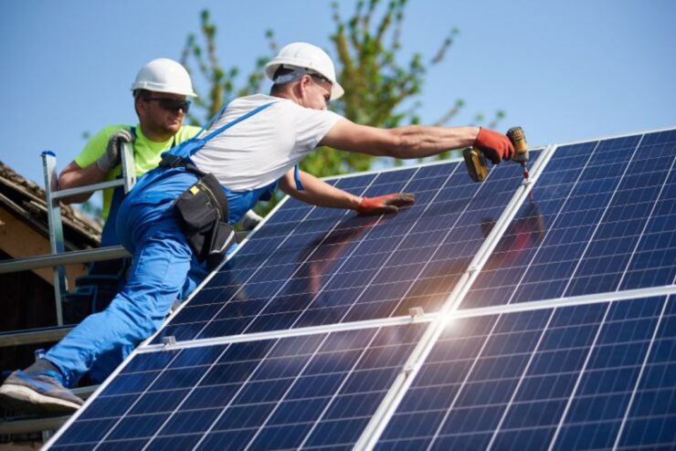 EcoPower destaca solidez e alerta para crises no setor solar