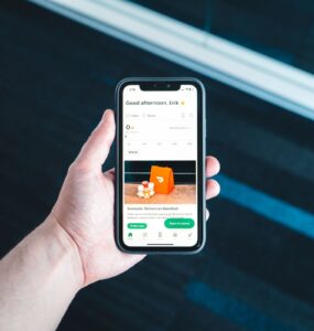 Compras pelas redes sociais avançam no mercado brasileiro