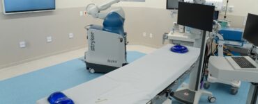 Vila Nova Star avança com robótica em cirurgias ortopédicas