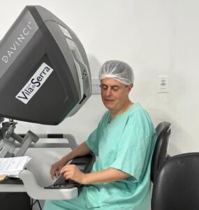Dois marcos da cirurgia robótica redefinem a saúde no Brasil