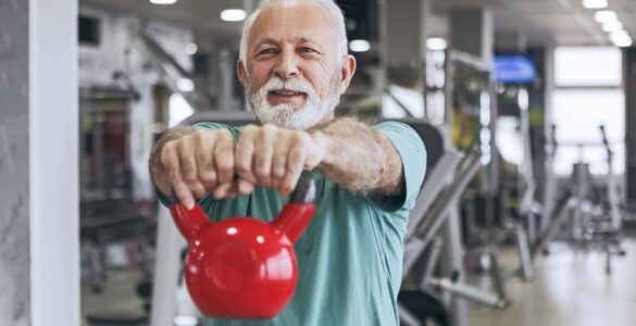 Musculação para idosos: como treinar de forma segura