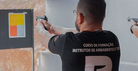 Renovação de CRAF pressiona procura por instrutor de tiro