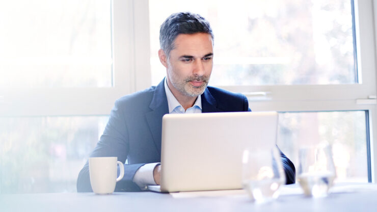 CFOs priorizam tecnologia e IA, aponta Grant Thornton