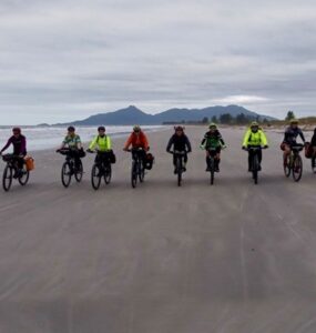 Sobre duas rodas: cicloturismo nas estâncias paulistas