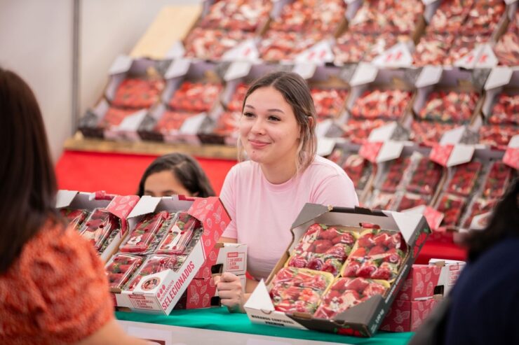 Festa de Flores e Morangos de Atibaia abre até 27/09