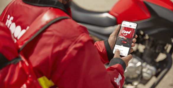 iFood oferece educação para 16 mil entregadores e familiares