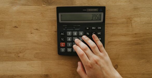 Sair das dívidas: especialista explica o primeiro passo