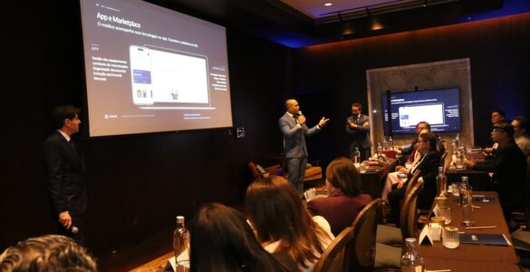 ATIVUA lança 1º app de gestão e negócio de tecnologia médica