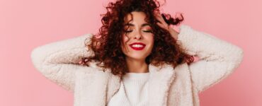 Frizz, quebra e ressecamento: como cuidar dos fios