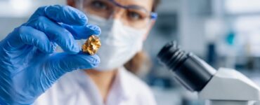 Ouro na medicina: como o metal é usado para tratar doenças