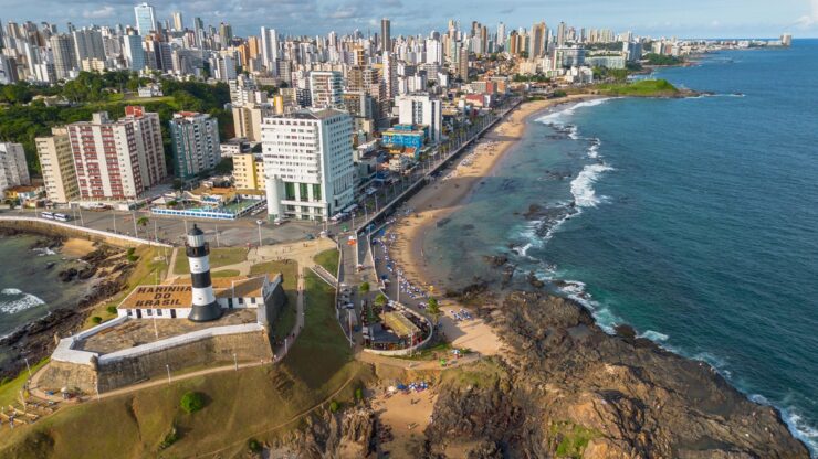 Bahia recebe 138 mil estrangeiros e lidera o Nordeste